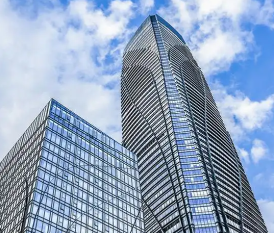 企业网络技术运维外包与自建团队的成本效益对比